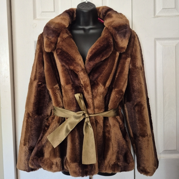 Olympia Limited Inc Jackets & Blazers - Olympia Limited Inc Cognac Faux Fur  Coat Size Large
